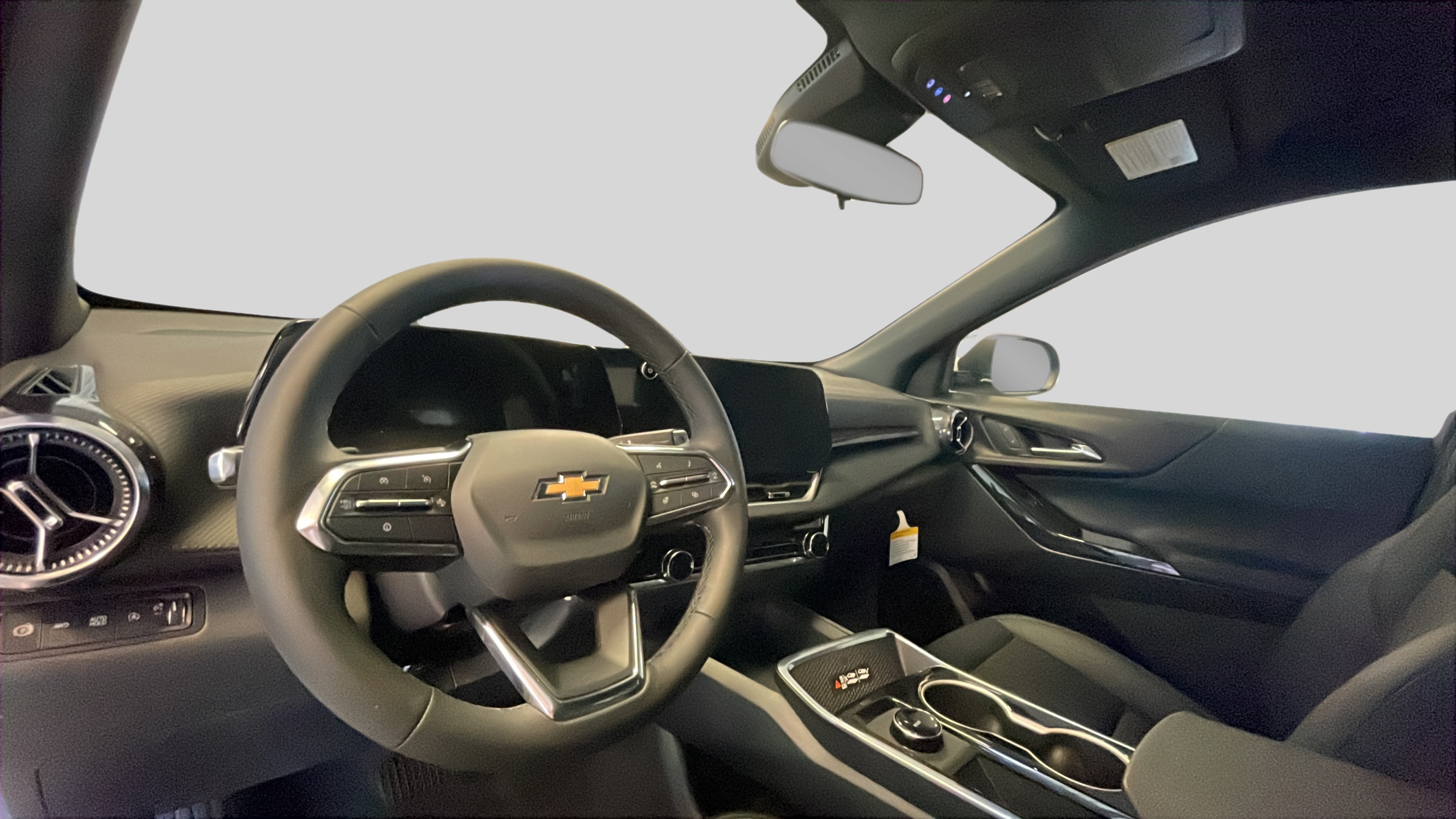 2027 Chevrolet Equinox LT - Photo 11